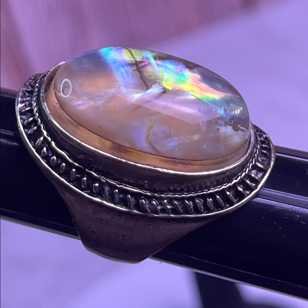 Vintage Abalone Oval Statement Ring - image 4